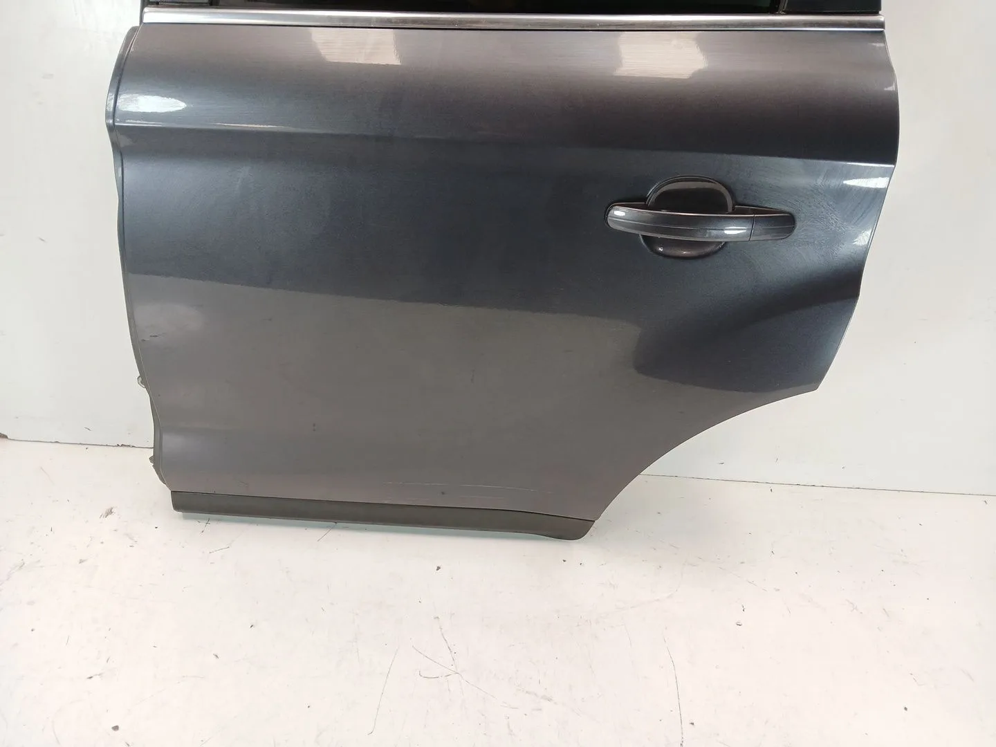 Puerta Trasera Izquierda para Ford Kuga I