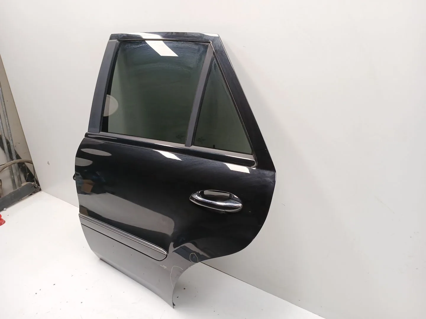 Puerta Trasera Izquierda para Mercedes-Benz Clase M (W164)