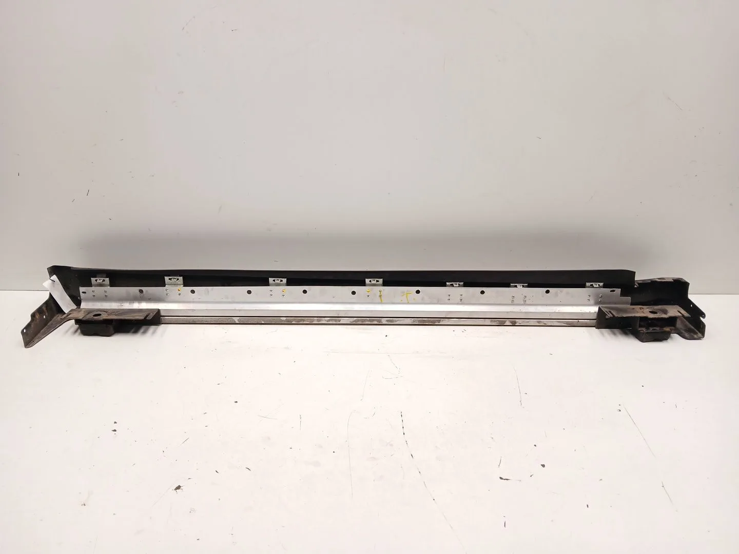Faldon Lateral para Mercedes-Benz Clase M (W164)