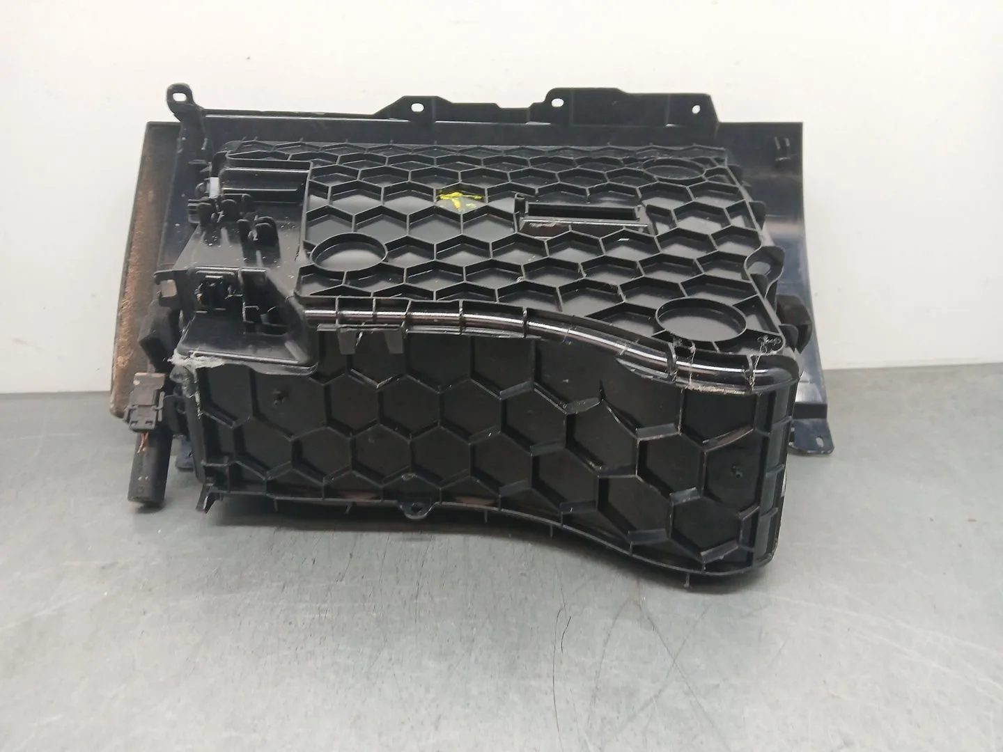 Guantera para Bmw 1 (F20)