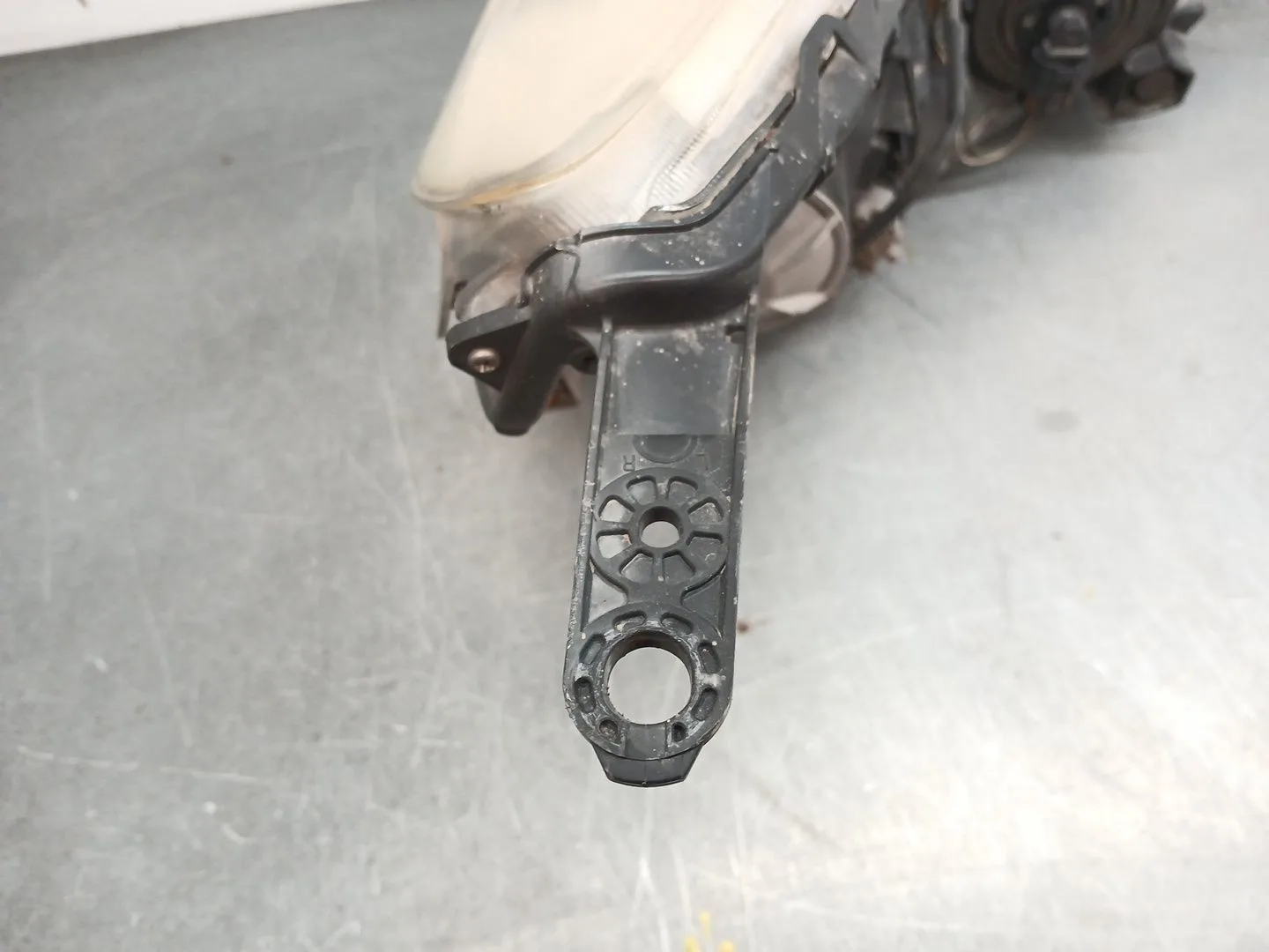 Faro Izquierdo para Subaru Legacy V (Bm)