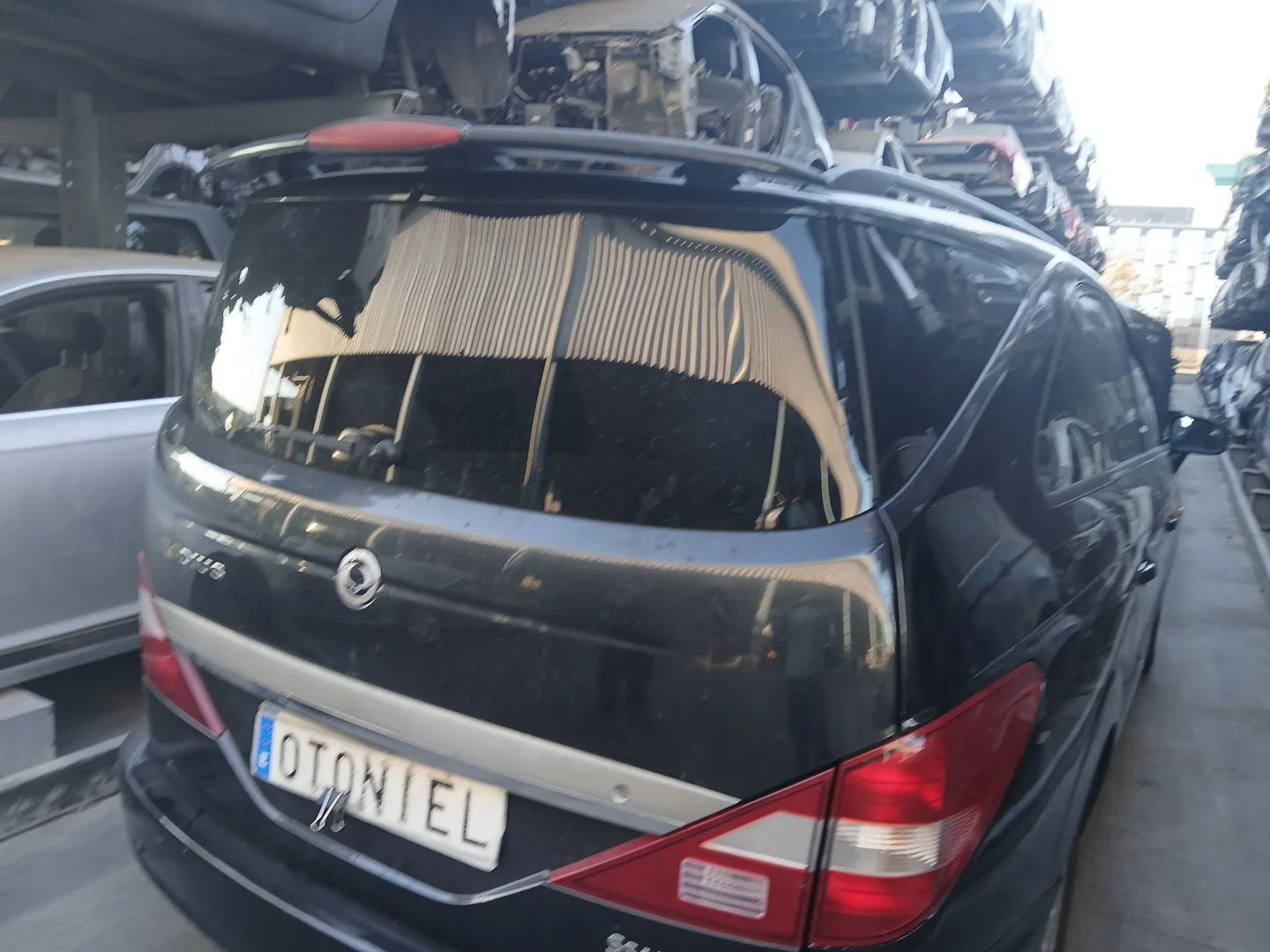 Porton Trasero para Ssangyong Rodius I