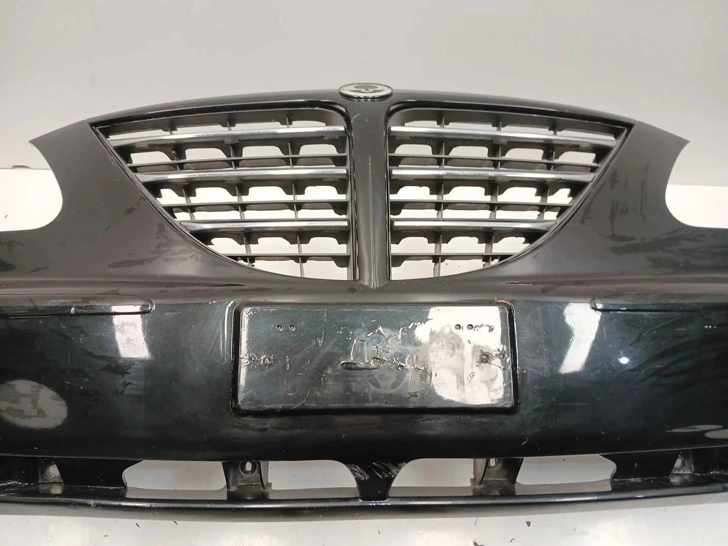 Paragolpes Delantero para Ssangyong Rodius I