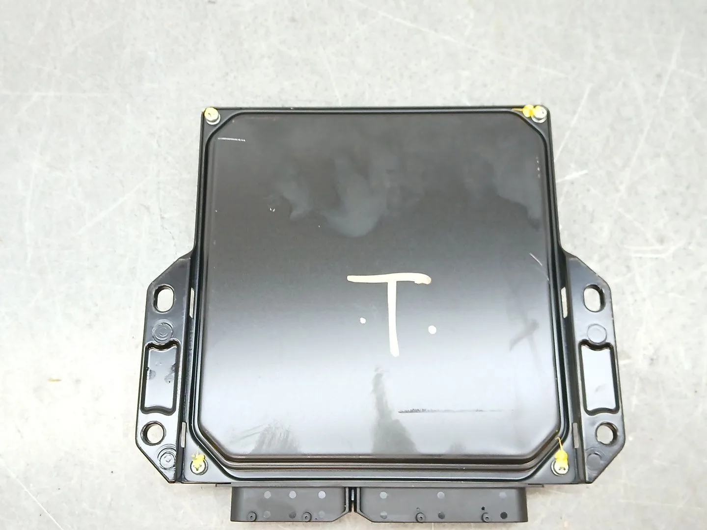 Centralita Motor Uce para Mazda 5 Berl. (Cr)