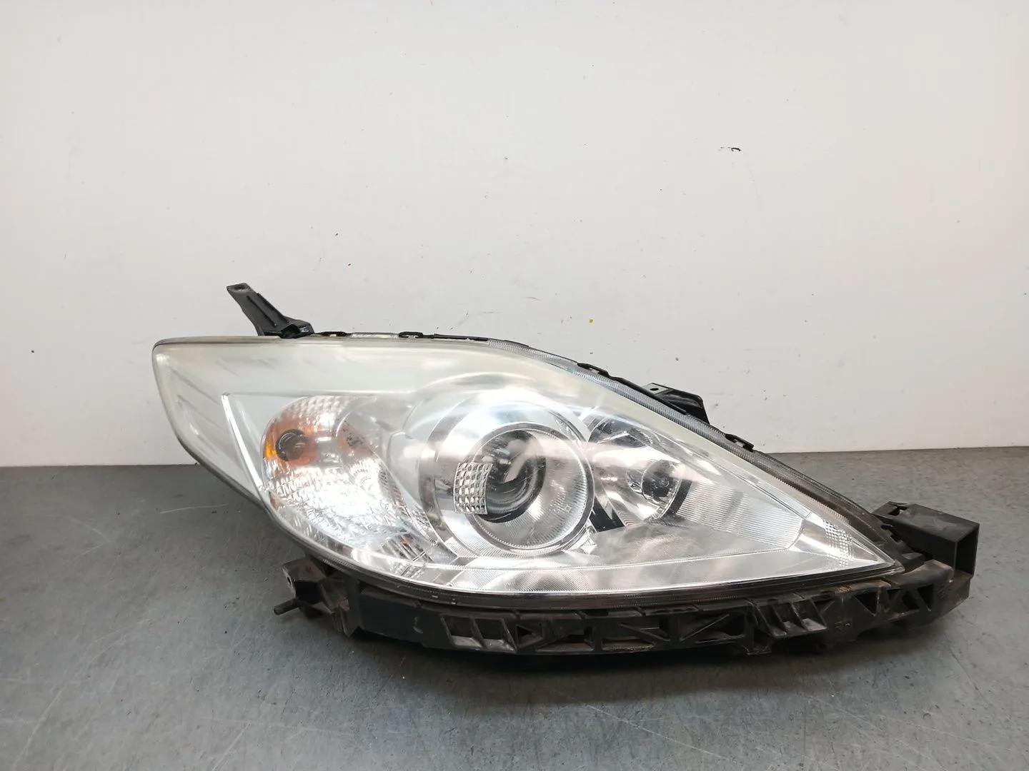 Faro Derecho para Mazda 5 Berl. (Cr)