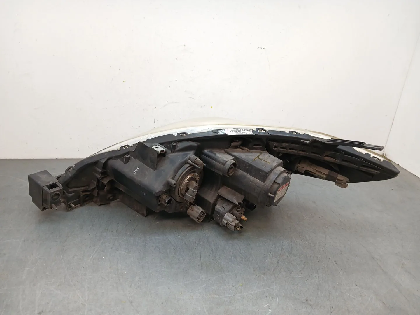 Faro Derecho para Mazda 5 Berl. (Cr)