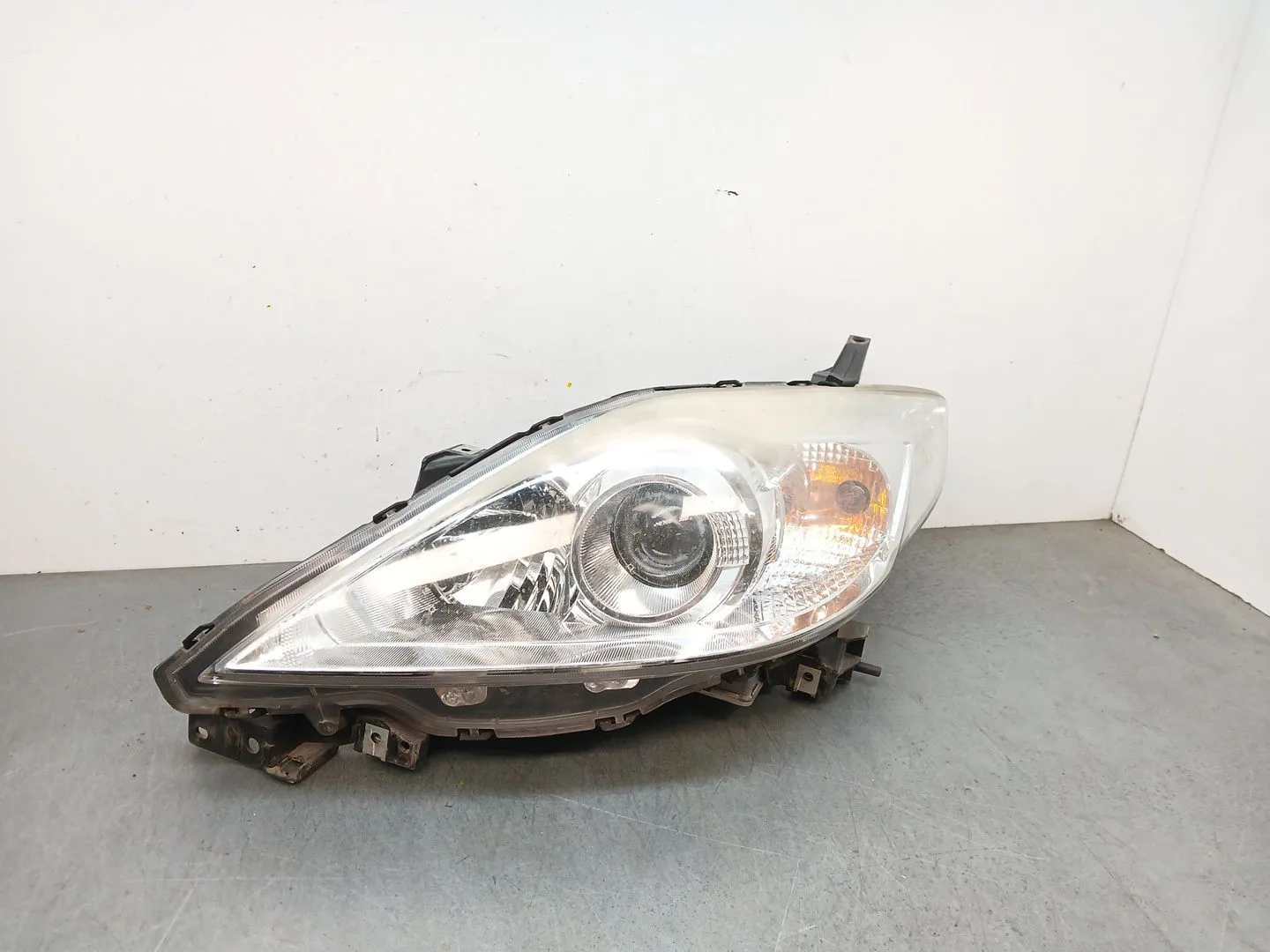 Faro Izquierdo para Mazda 5 Berl. (Cr)