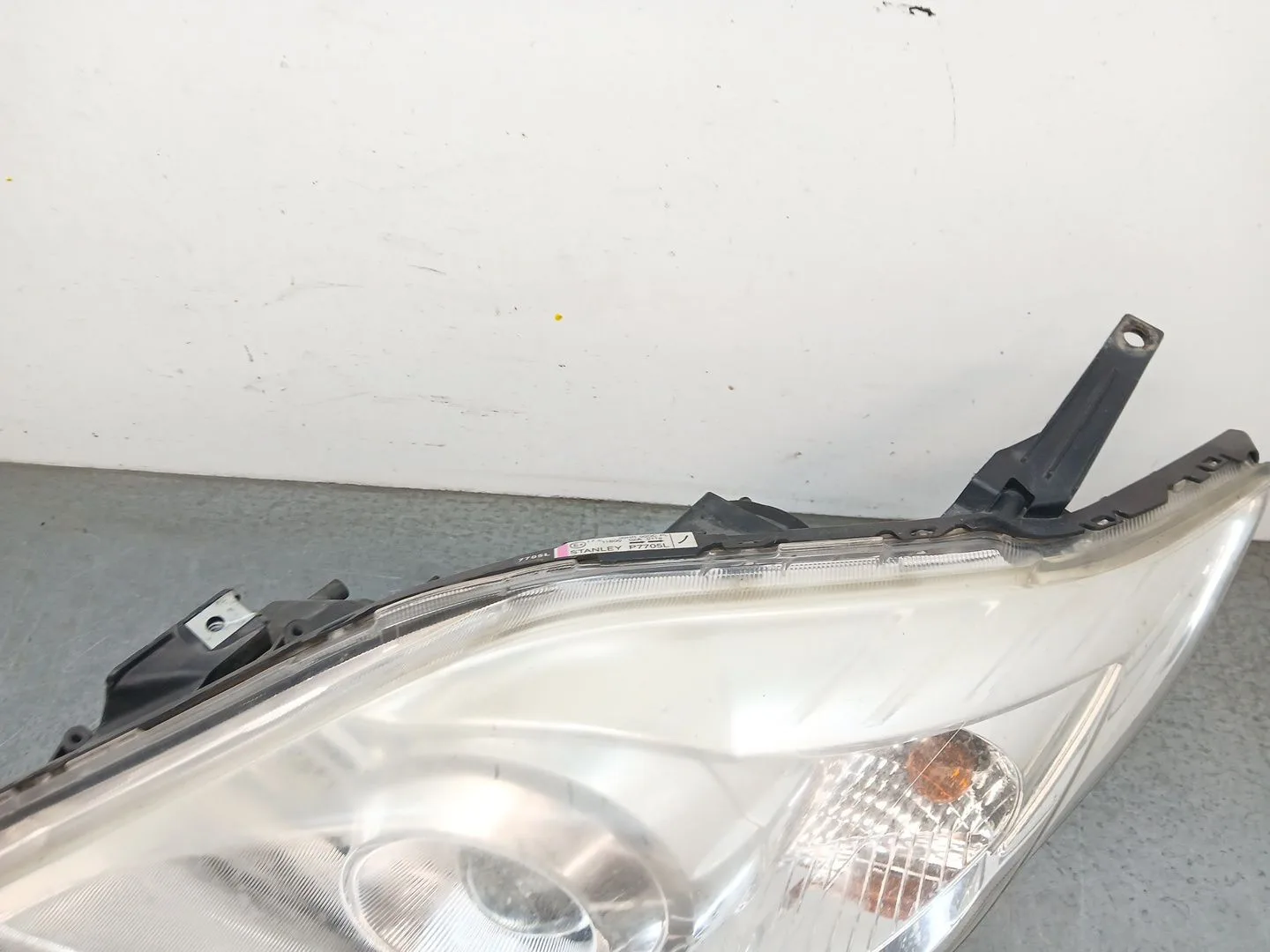 Faro Izquierdo para Mazda 5 Berl. (Cr)