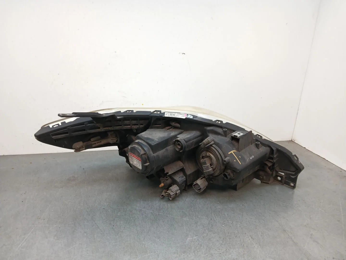 Faro Izquierdo para Mazda 5 Berl. (Cr)