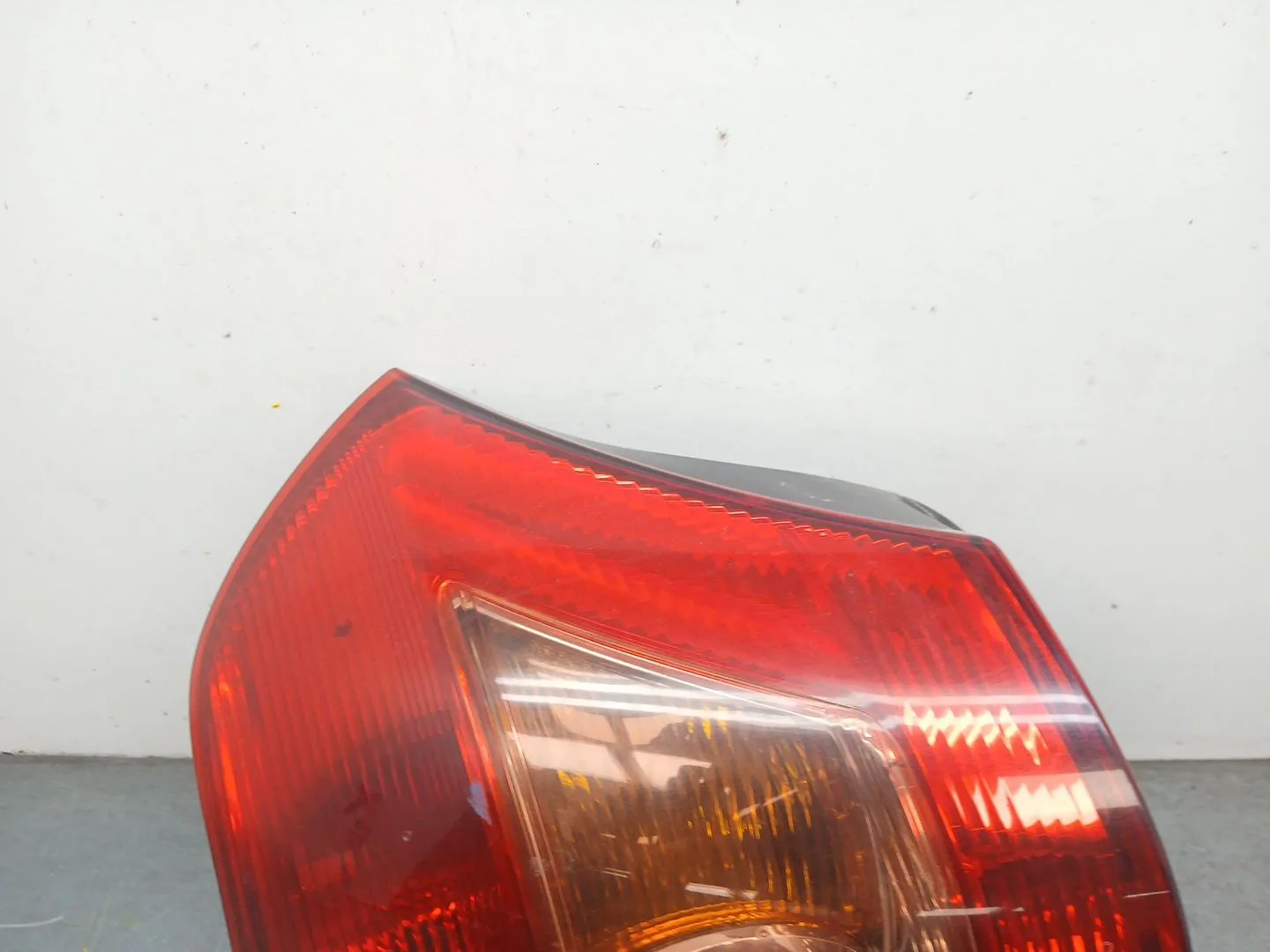 Piloto Trasero Izquierdo para Toyota Corolla (_E12_)