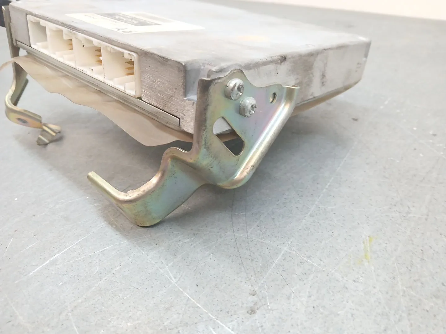 Centralita Motor Uce para Toyota Corolla (_E12_)