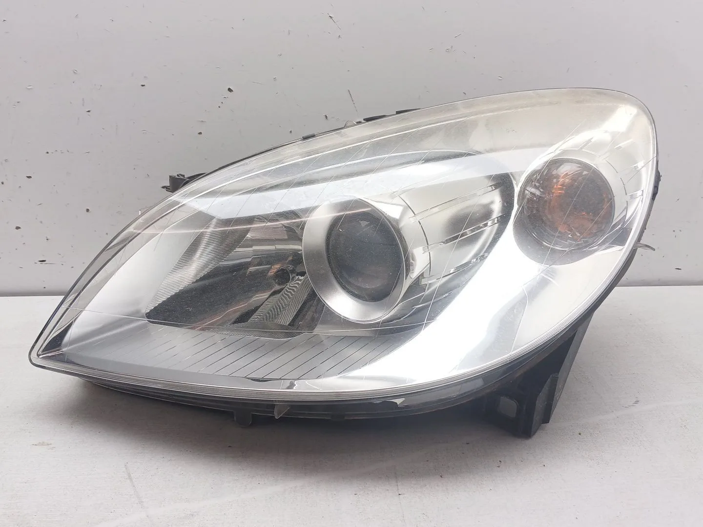 Faro Izquierdo para Mercedes-Benz Clase B Sports Tourer (W245)