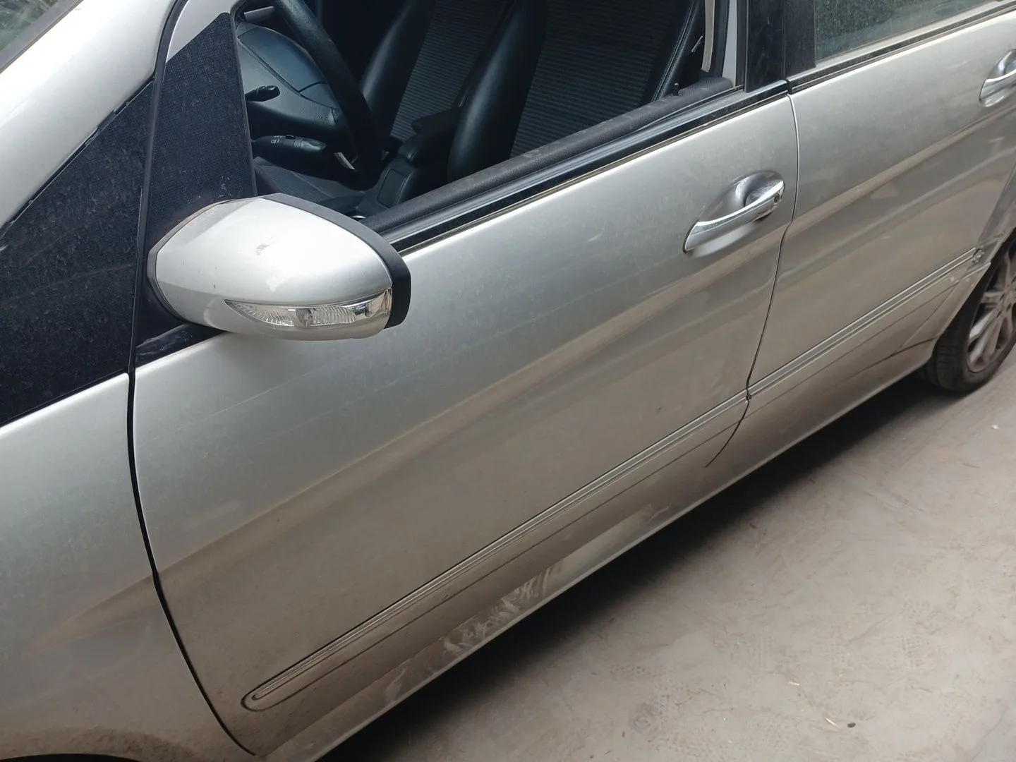 Puerta Delantera Izquierda para Mercedes-Benz Clase B Sports Tourer (W245)
