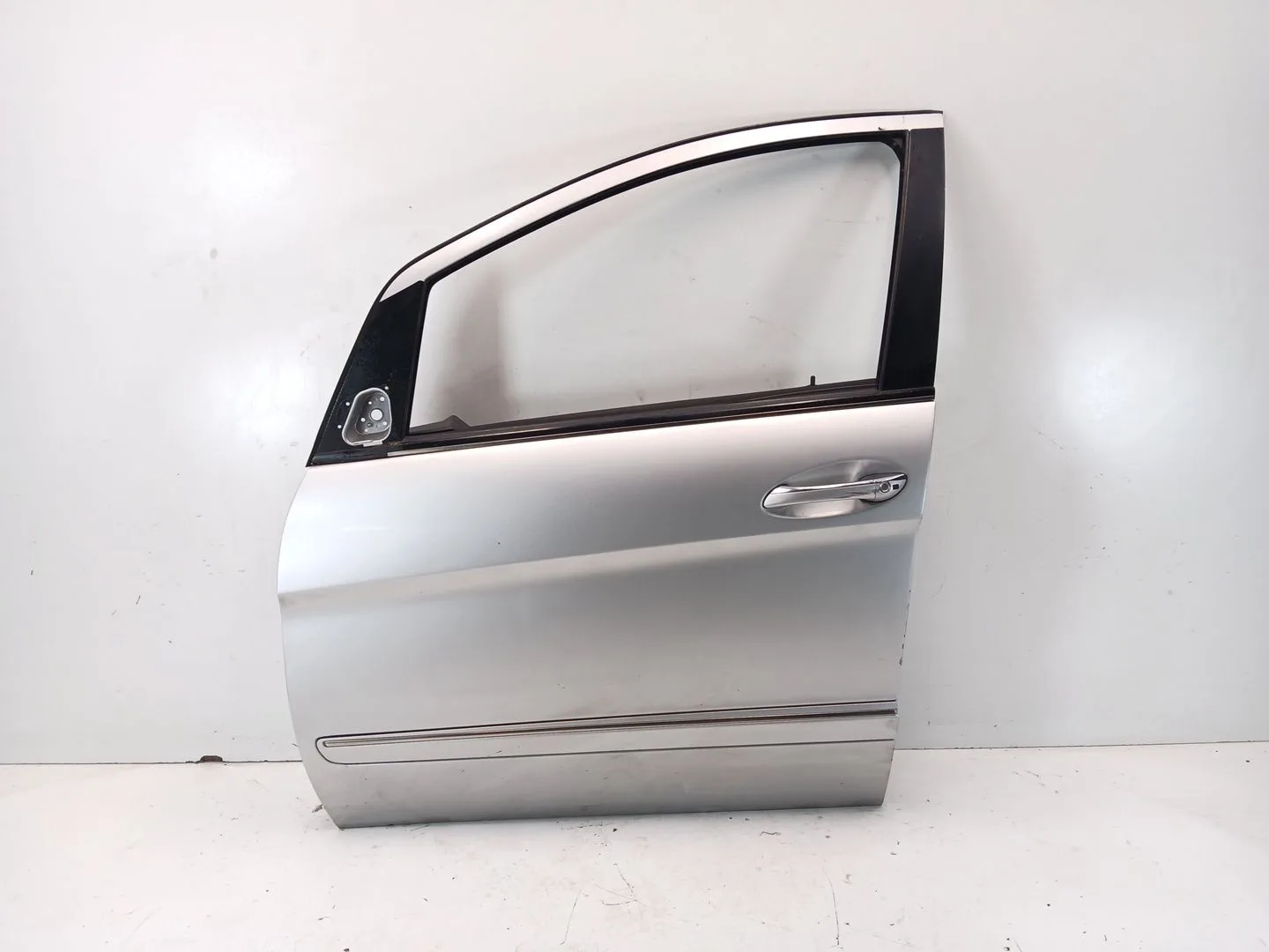 Puerta Delantera Izquierda para Mercedes-Benz Clase B Sports Tourer (W245)