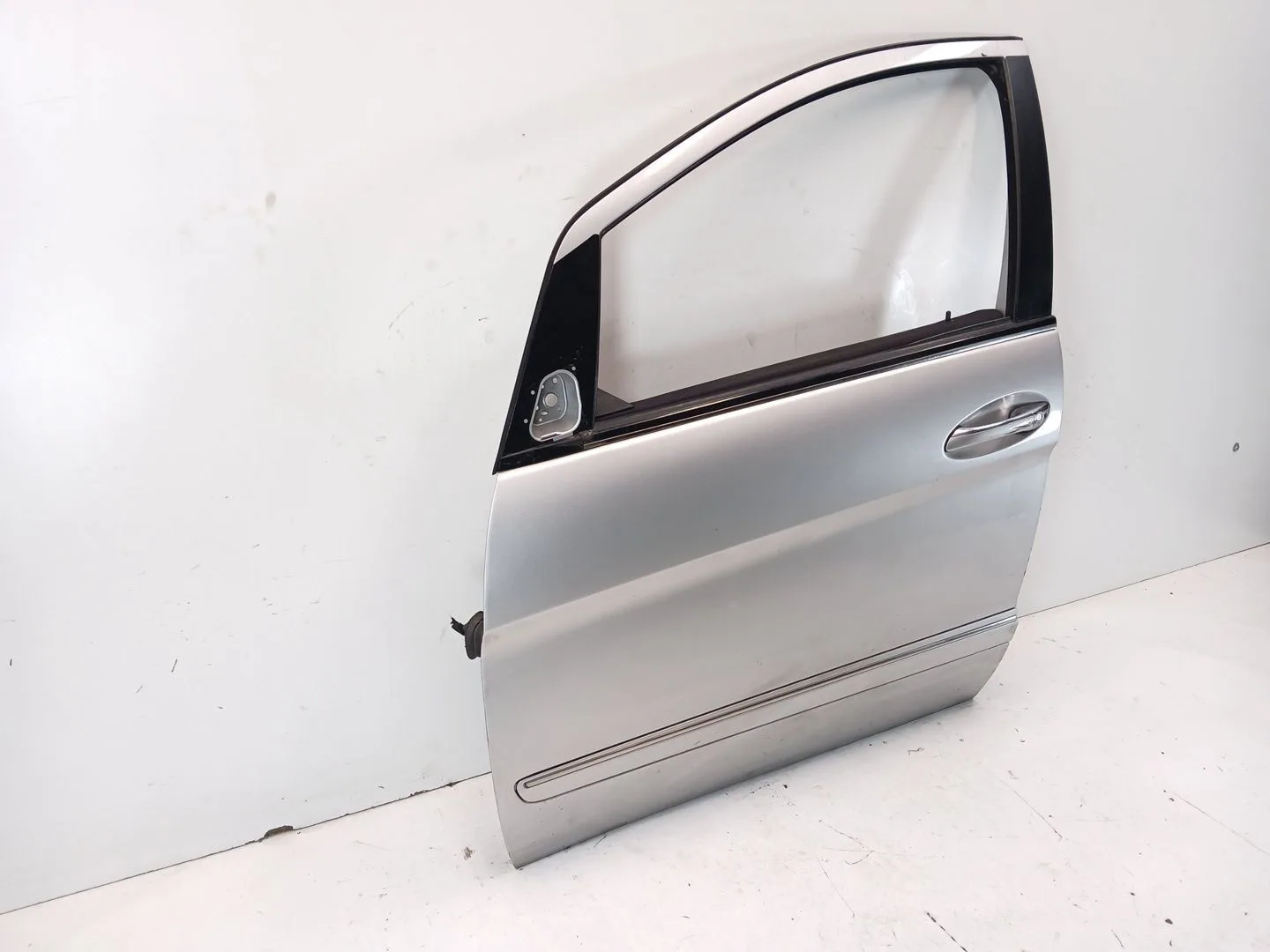 Puerta Delantera Izquierda para Mercedes-Benz Clase B Sports Tourer (W245)