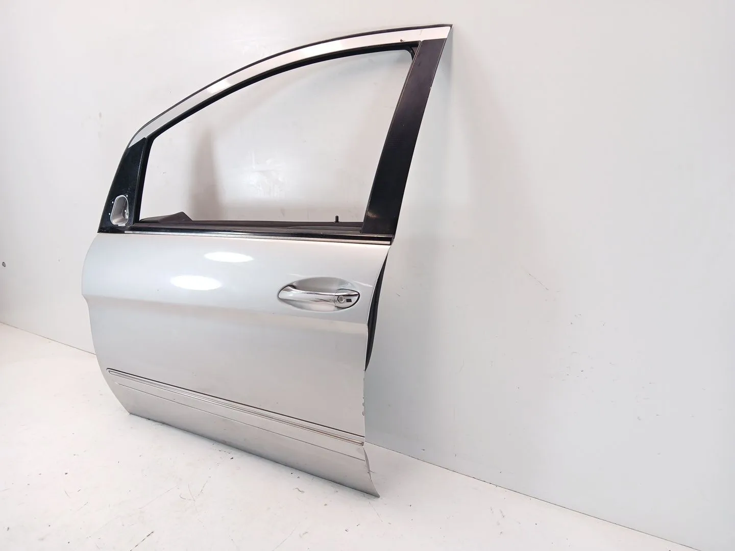 Puerta Delantera Izquierda para Mercedes-Benz Clase B Sports Tourer (W245)