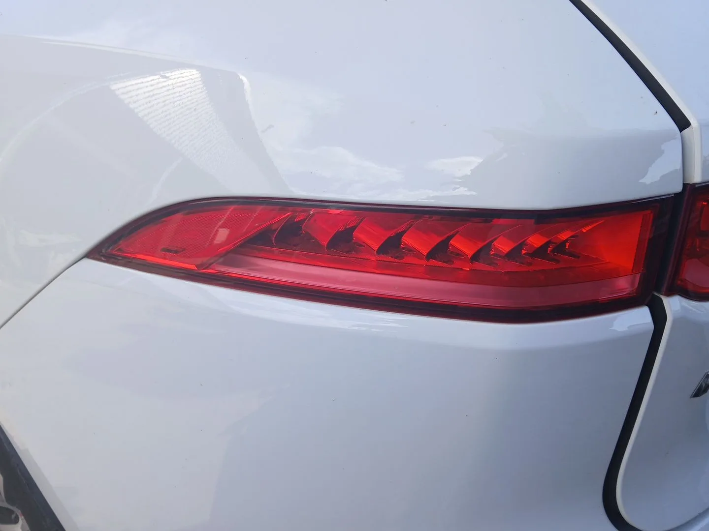 Piloto Trasero Izquierdo para Jaguar F-Pace (X761)