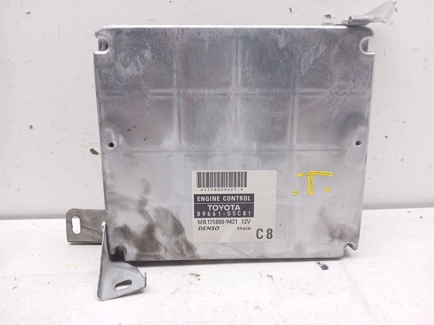 Centralita Motor Uce para Toyota Avensis (_T25_)