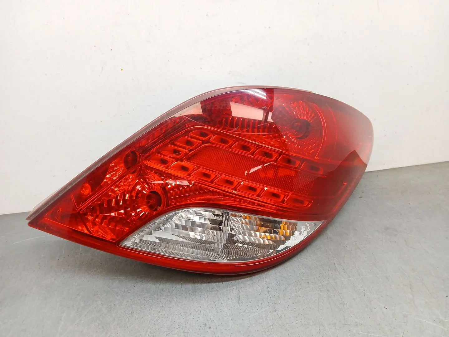 Piloto Trasero Derecho para Peugeot 207 Furgoneta/Hatchback (Wa_, Wc_)