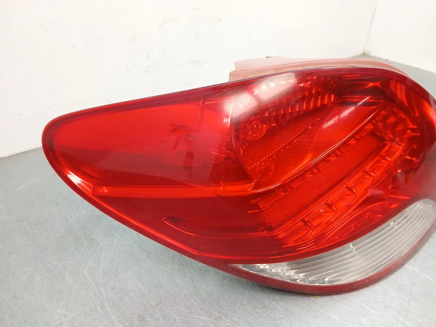 Piloto Trasero Izquierdo para Peugeot 207 Furgoneta/Hatchback (Wa_, Wc_)