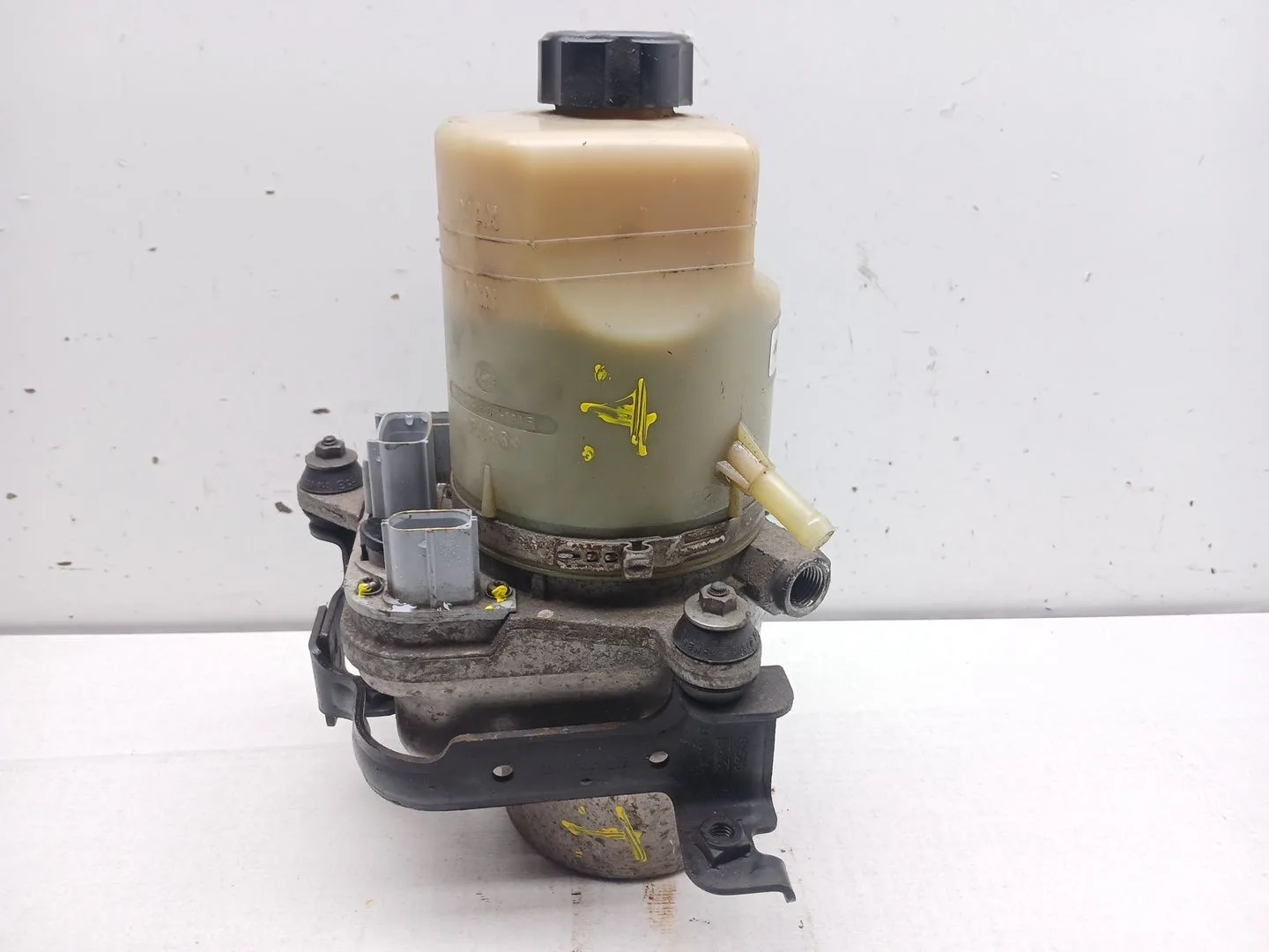Bomba Direccion para Ford Focus Ii Descapotable