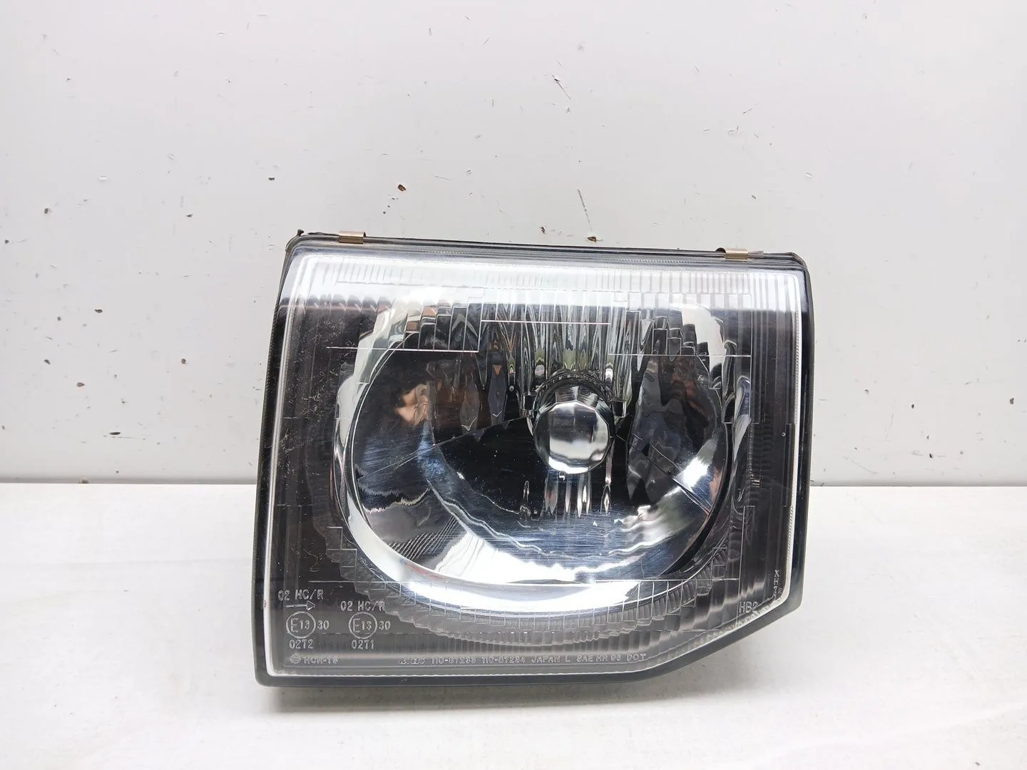 Faro Izquierdo para Mitsubishi Montero (V3_W, V2_W, V4_W, V5_W)