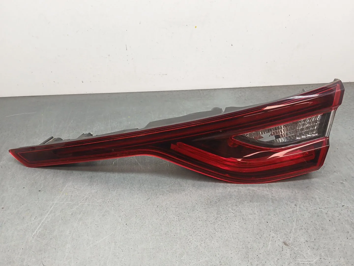 Piloto Trasero Derecho Interior para Renault Talisman (Lp_)
