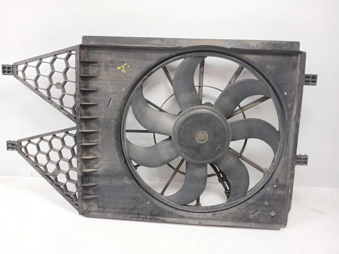 Electroventilador para Seat Ibiza Iv (6J5, 6P1)