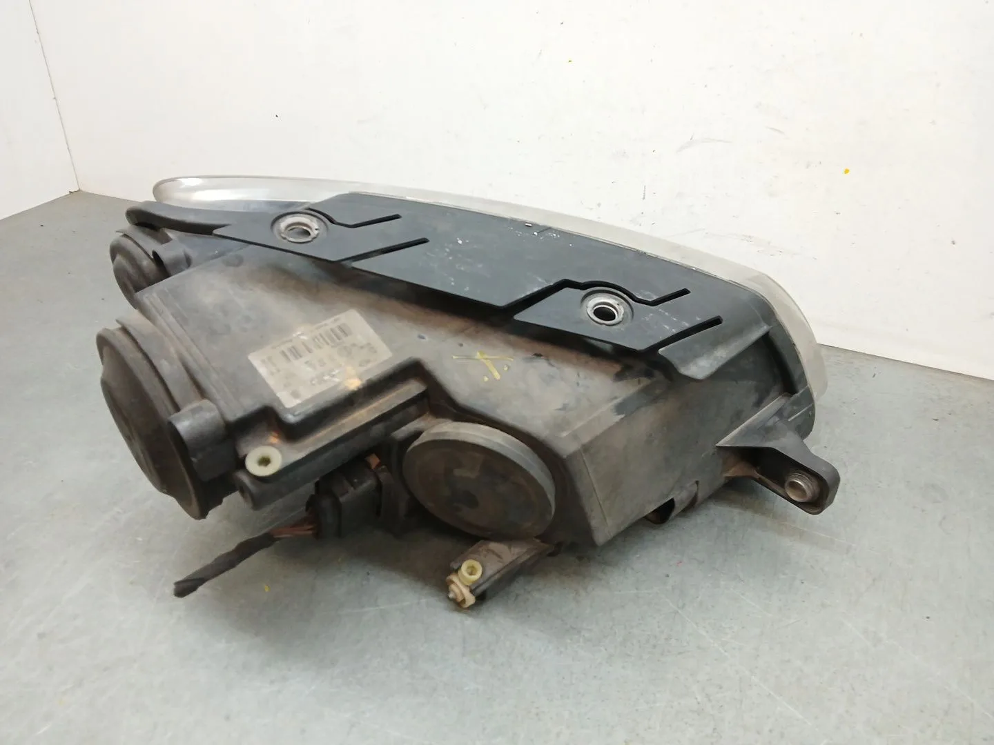 Faro Derecho para Volkswagen Passat B6 (3C2)