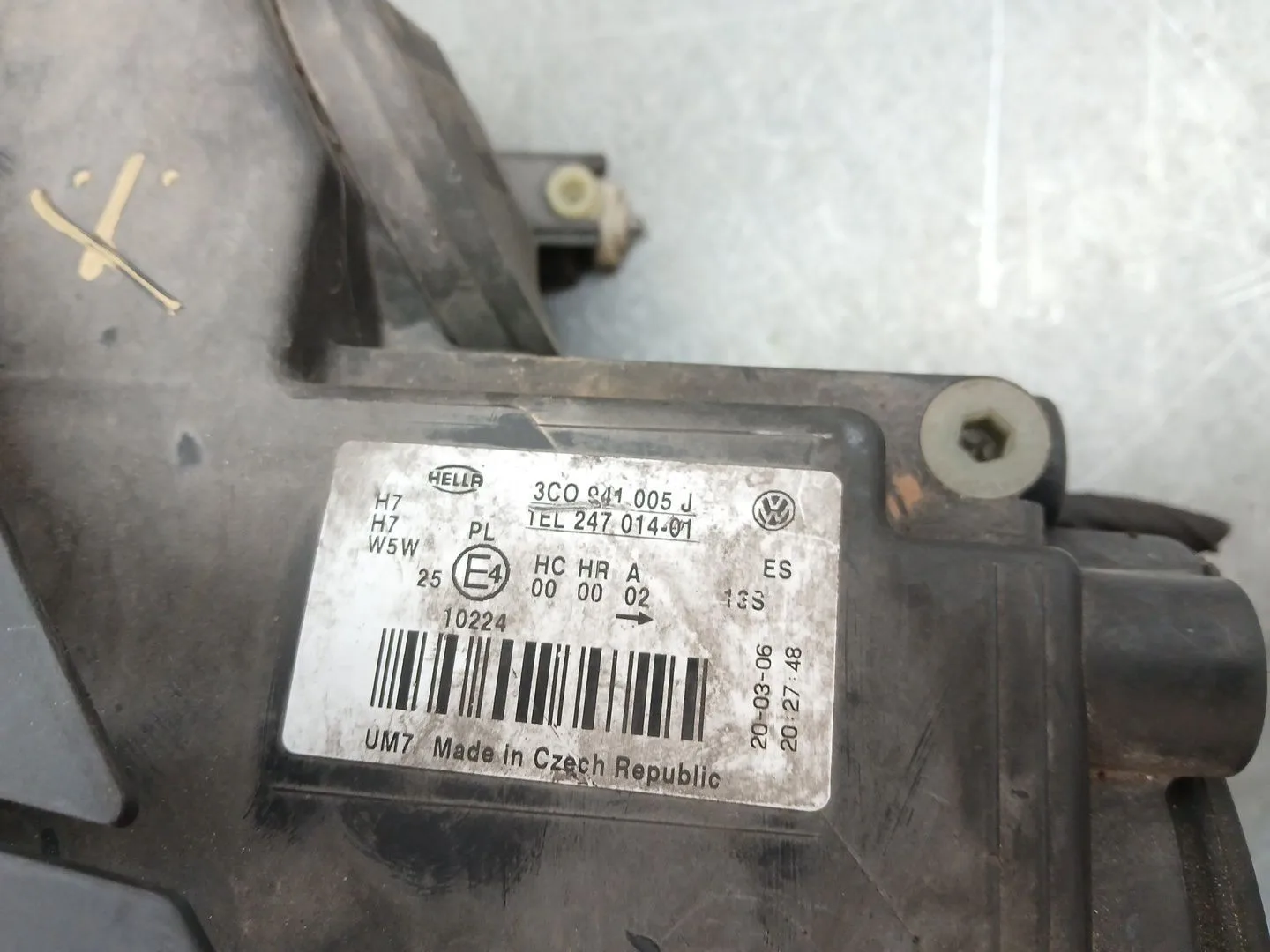 Faro Derecho para Volkswagen Passat B6 (3C2)