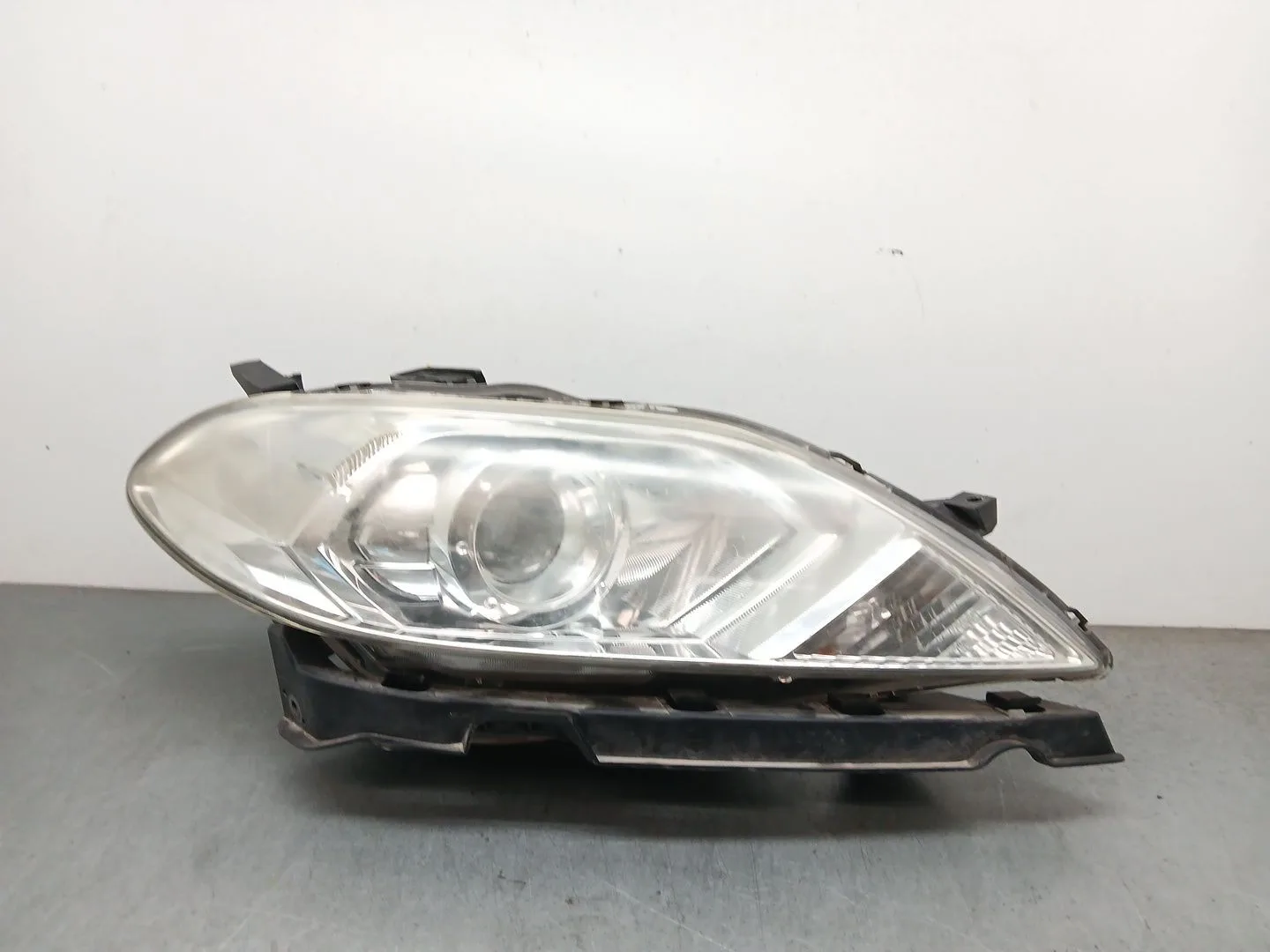 Faro Derecho para Honda Fr-V (Be)