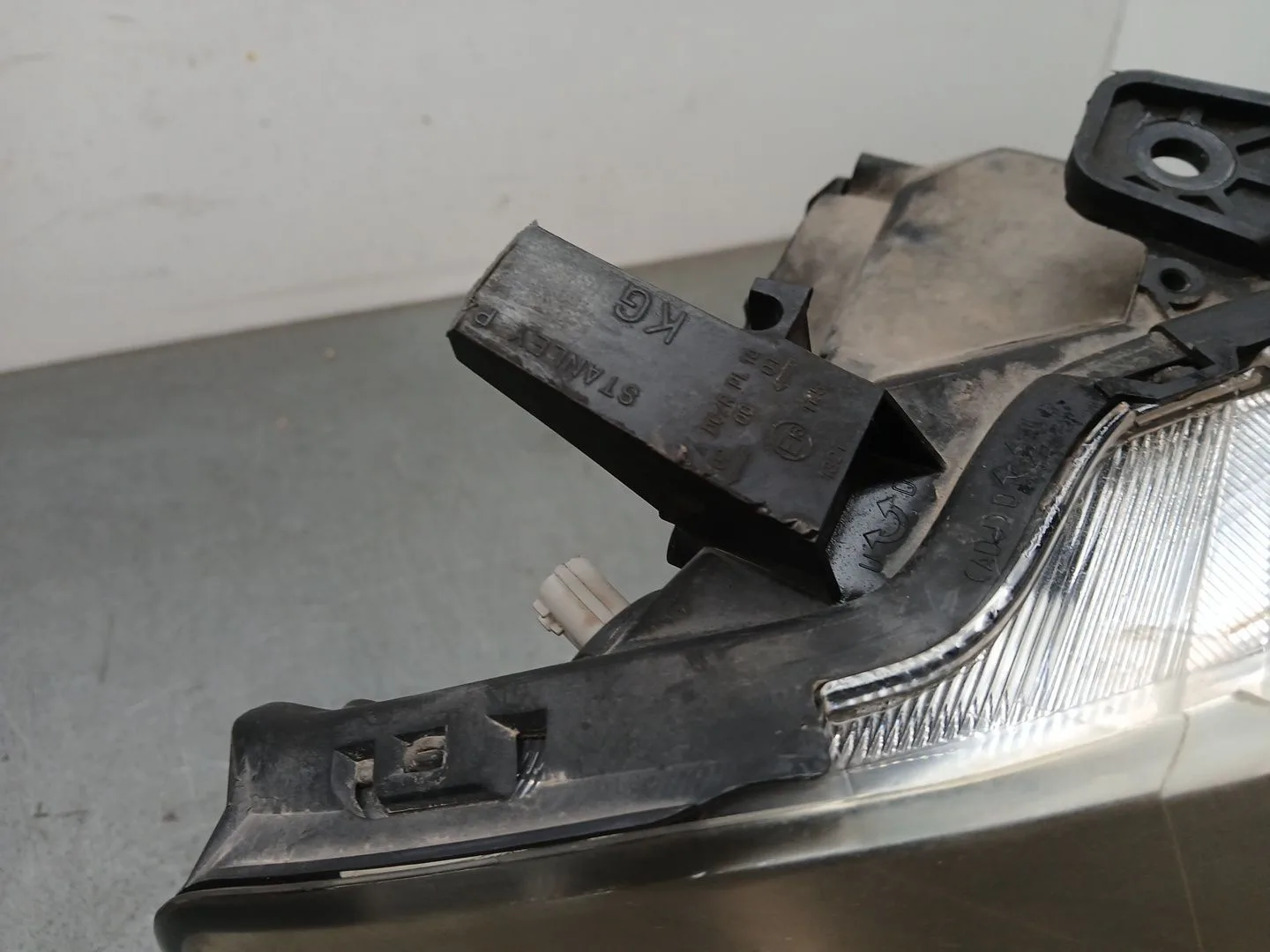 Faro Derecho para Honda Fr-V (Be)