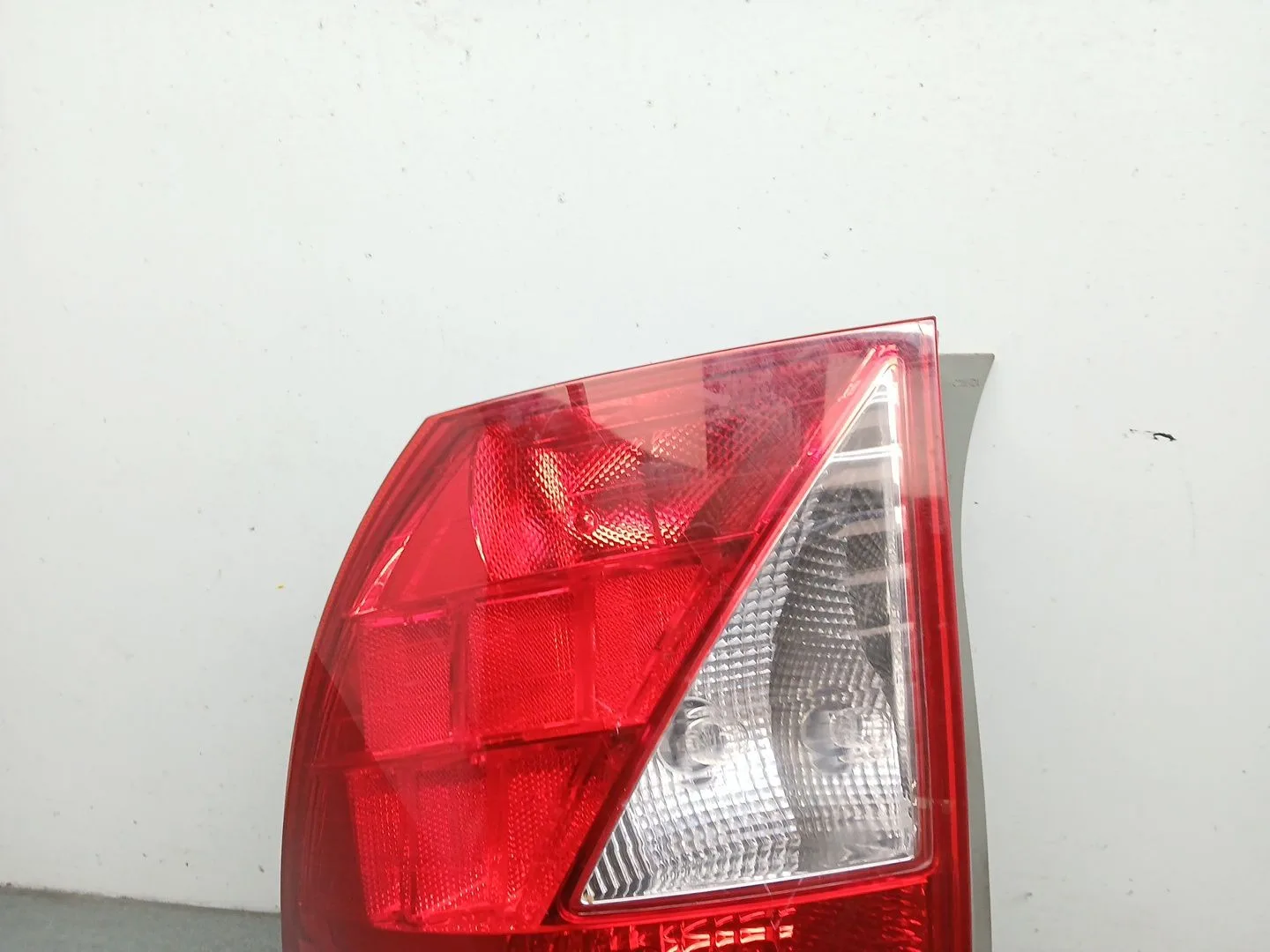 Piloto Trasero Derecho para Honda Fr-V (Be)
