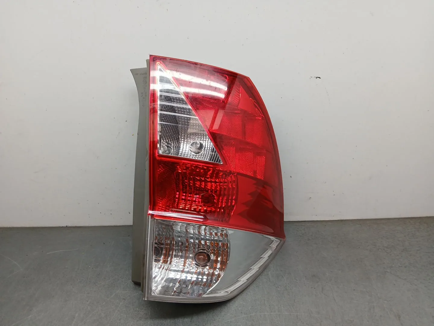 Piloto Trasero Izquierdo para Honda Fr-V (Be)
