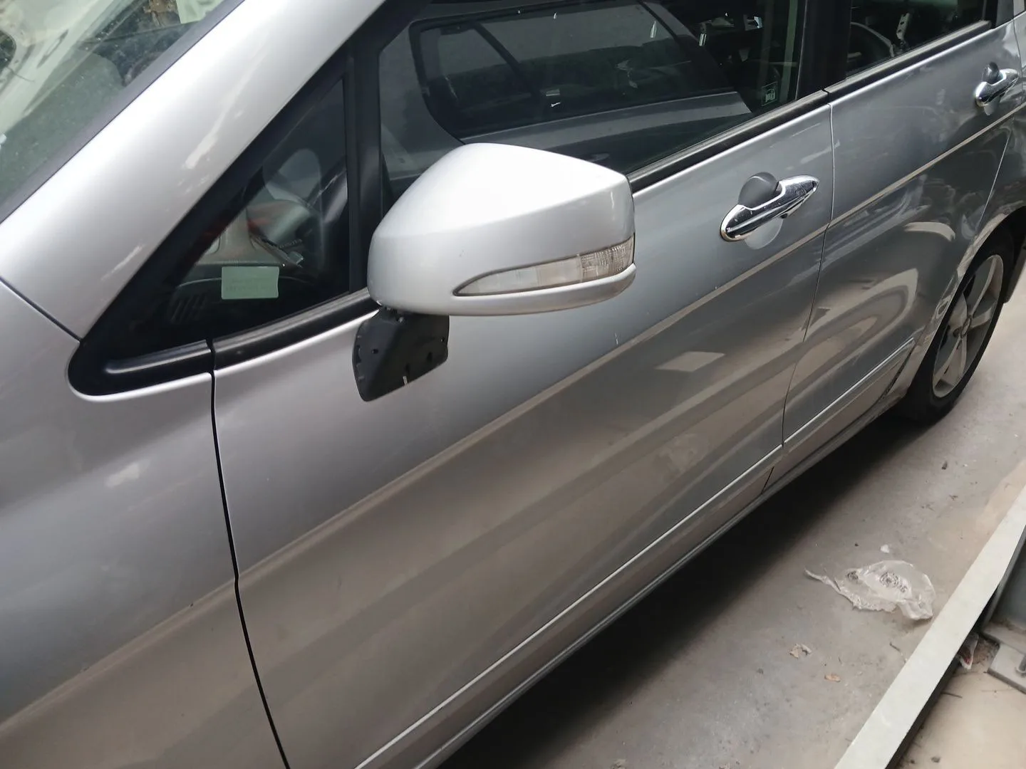 Puerta Delantera Izquierda para Honda Fr-V (Be)