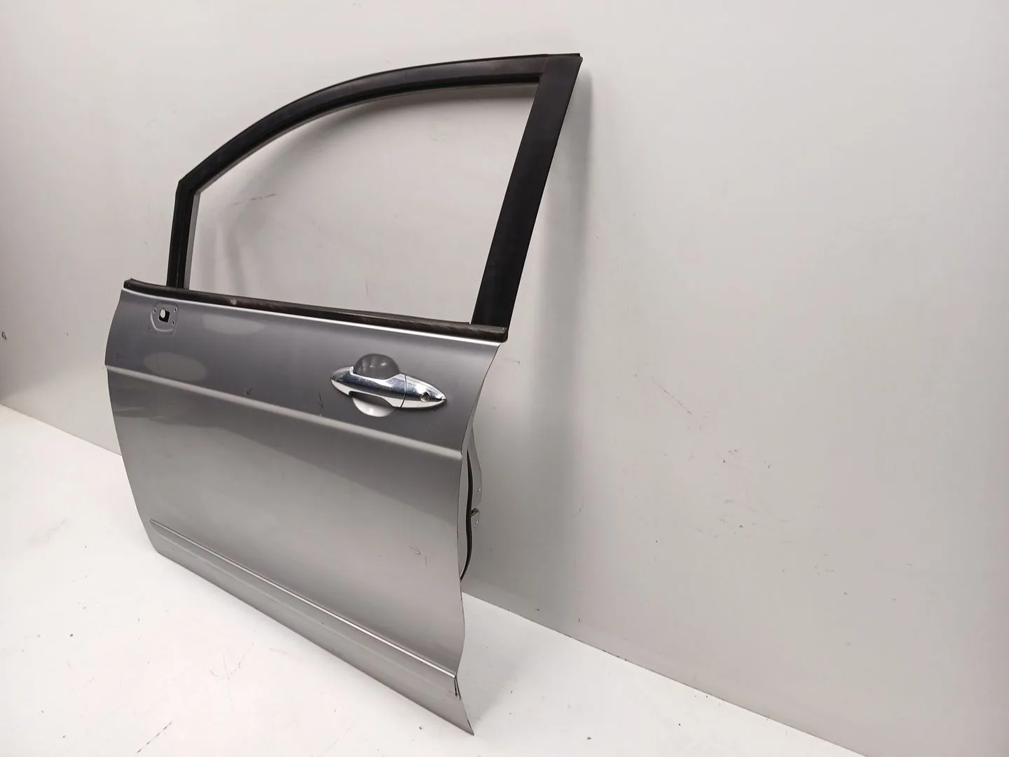 Puerta Delantera Izquierda para Honda Fr-V (Be)