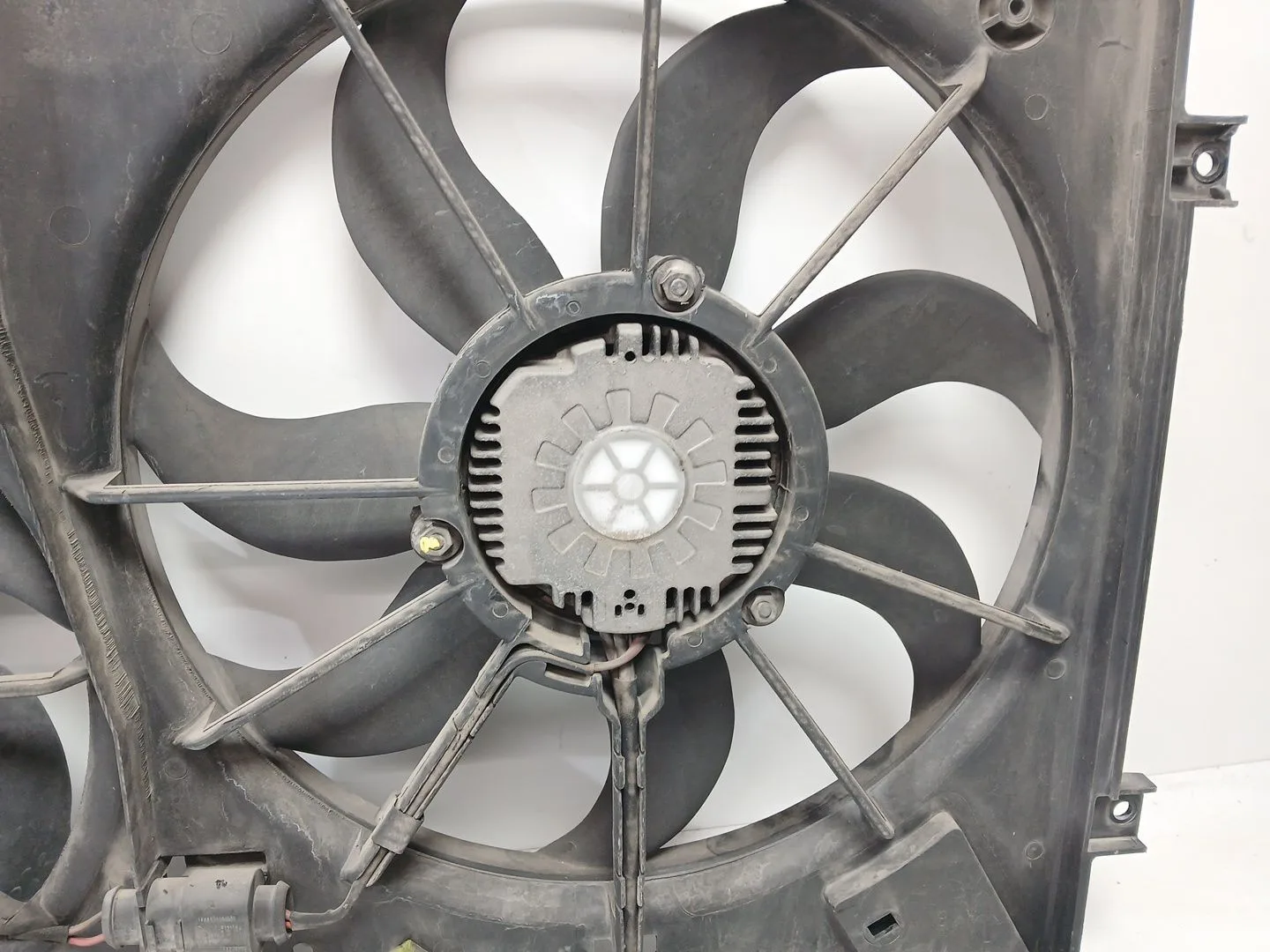 Electroventilador para Volkswagen Passat B6 (3C2)