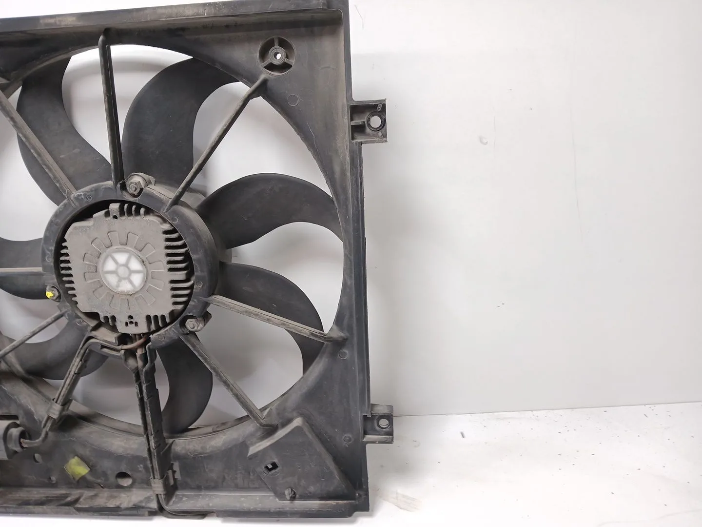 Electroventilador para Volkswagen Passat B6 (3C2)