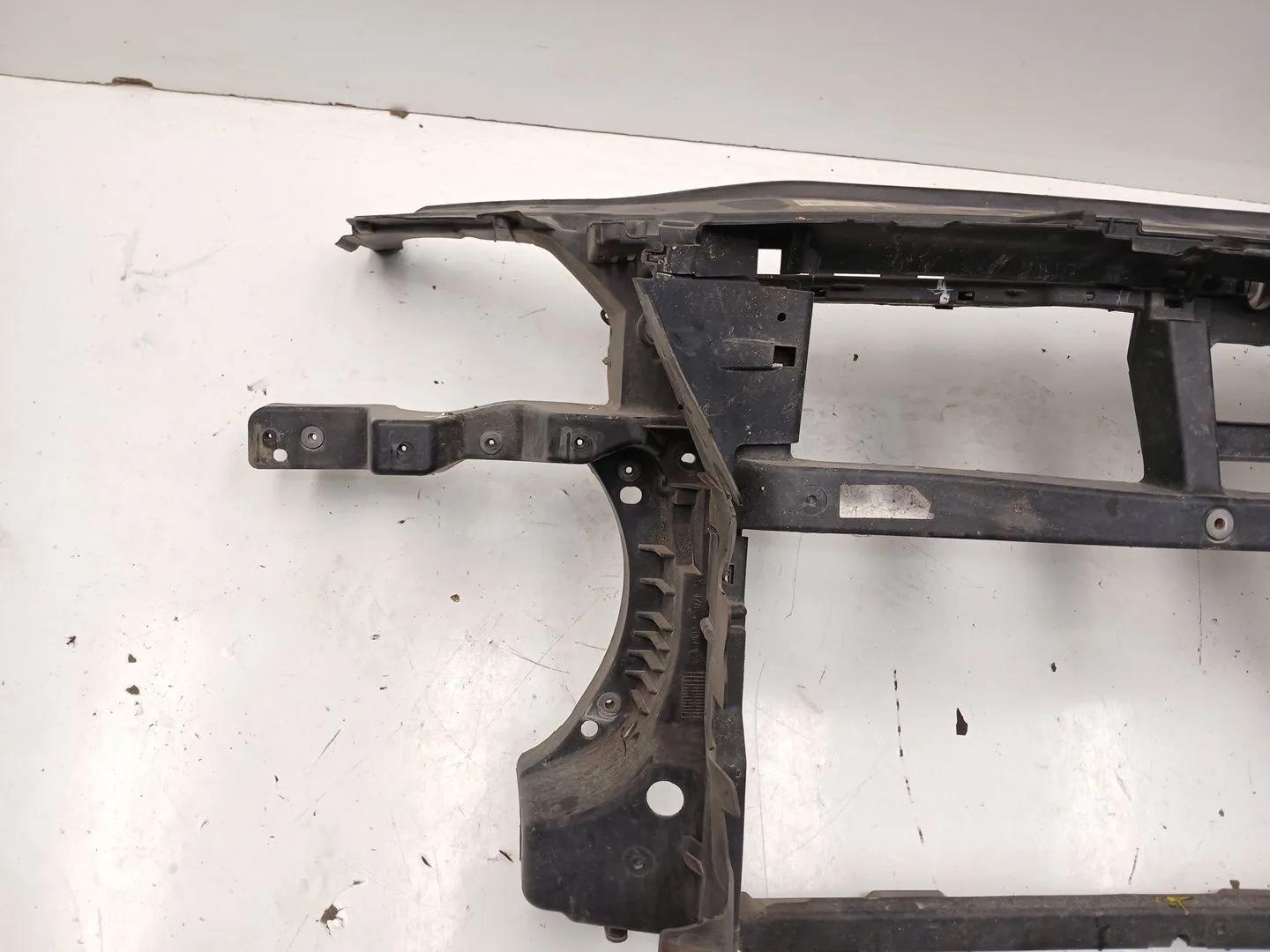 Panel Frontal para Volkswagen Passat B6 (3C2)
