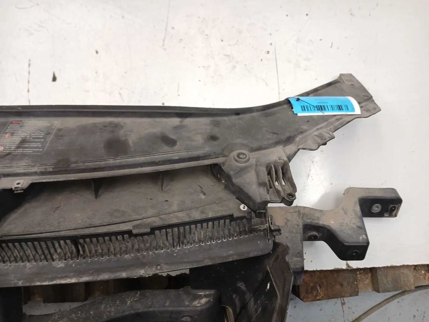 Panel Frontal para Volkswagen Passat B6 (3C2)