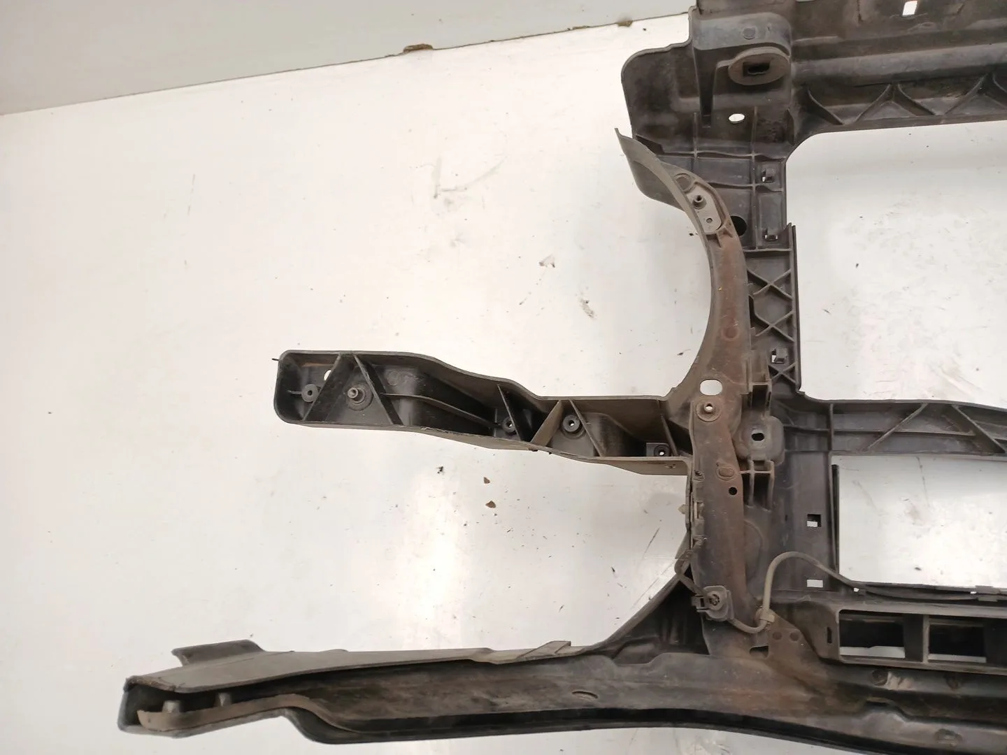 Panel Frontal para Volkswagen Passat B6 (3C2)