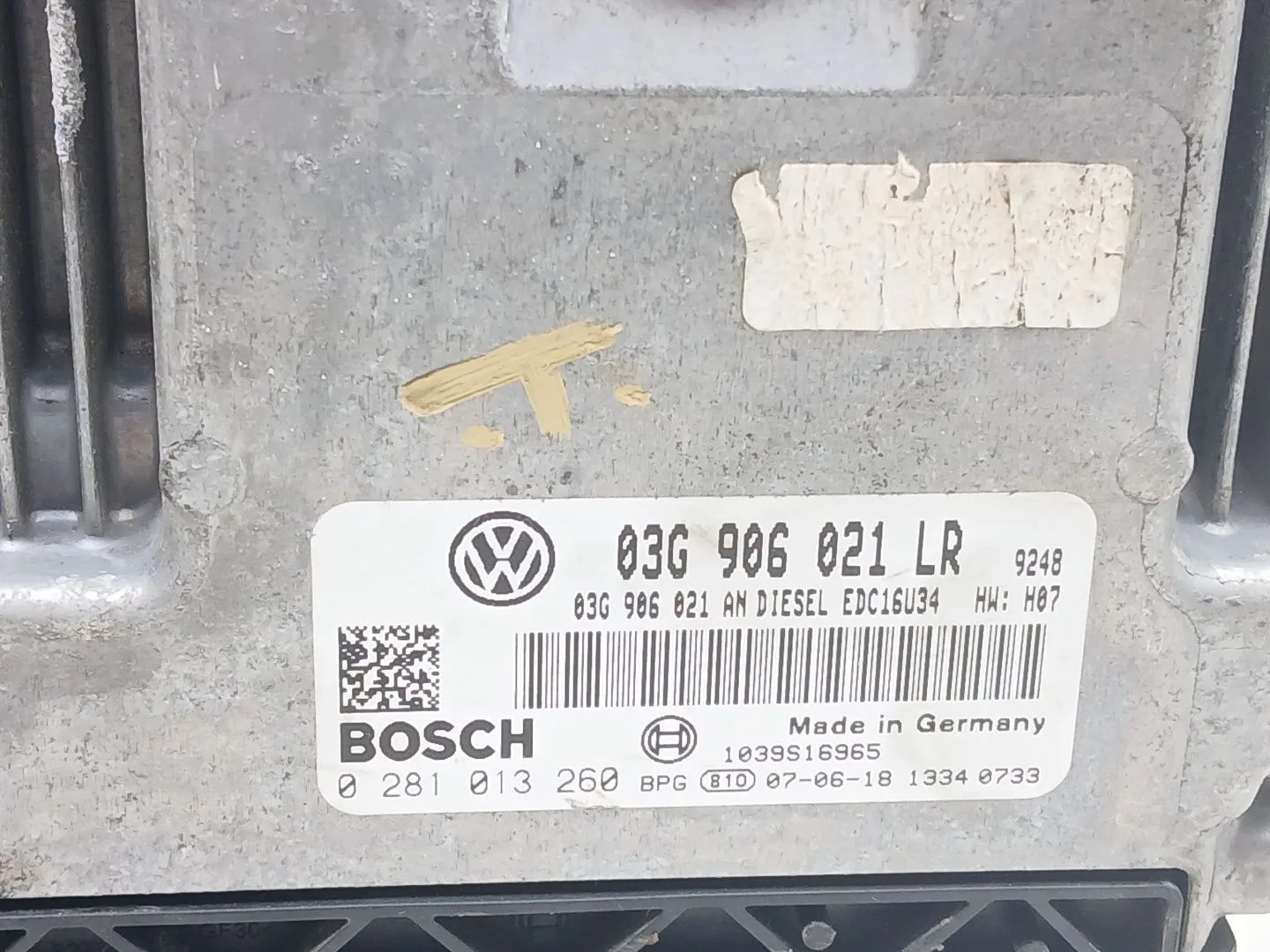 Centralita Motor Uce para Volkswagen Passat B6 (3C2)