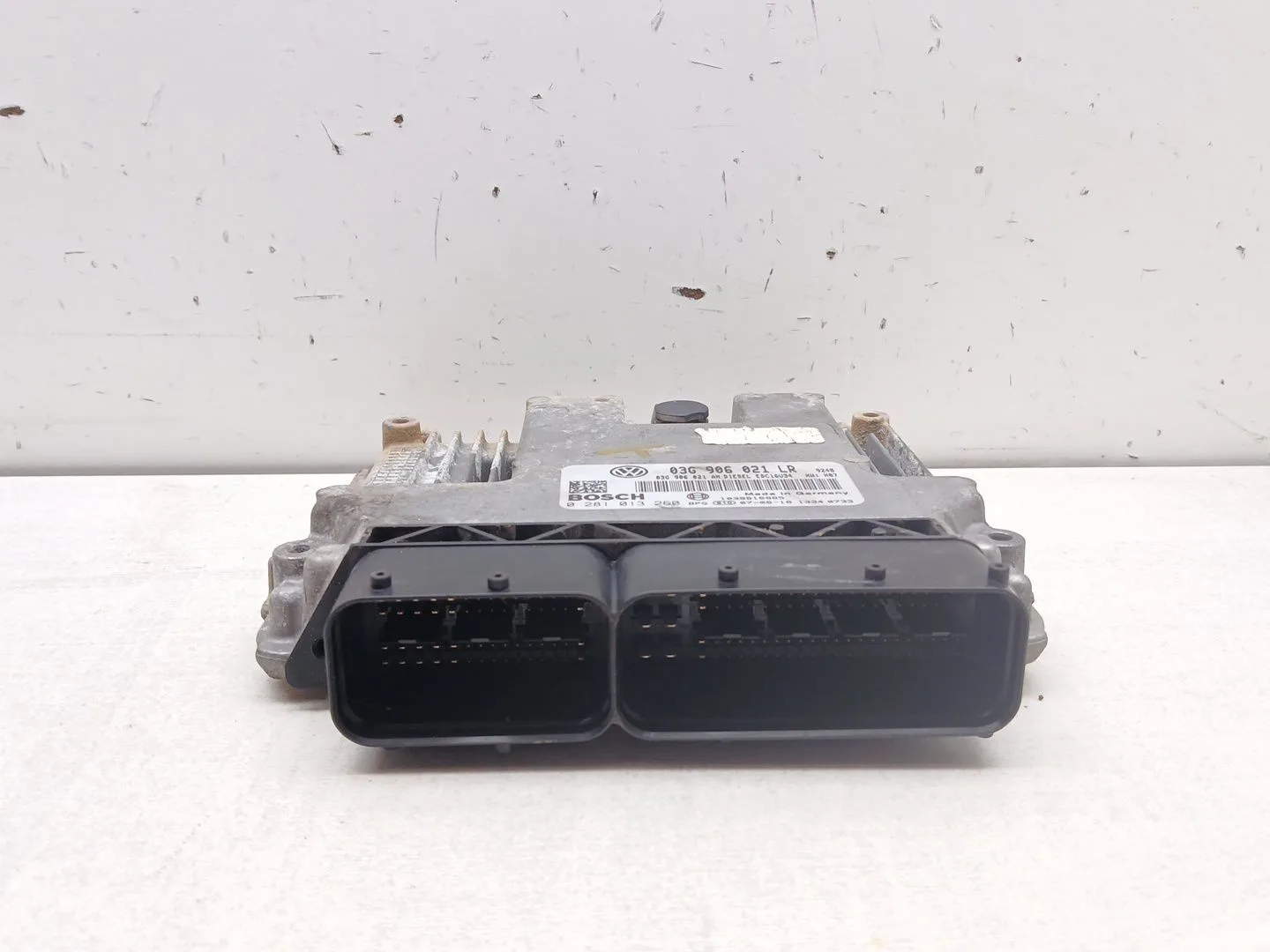 Centralita Motor Uce para Volkswagen Passat B6 (3C2)