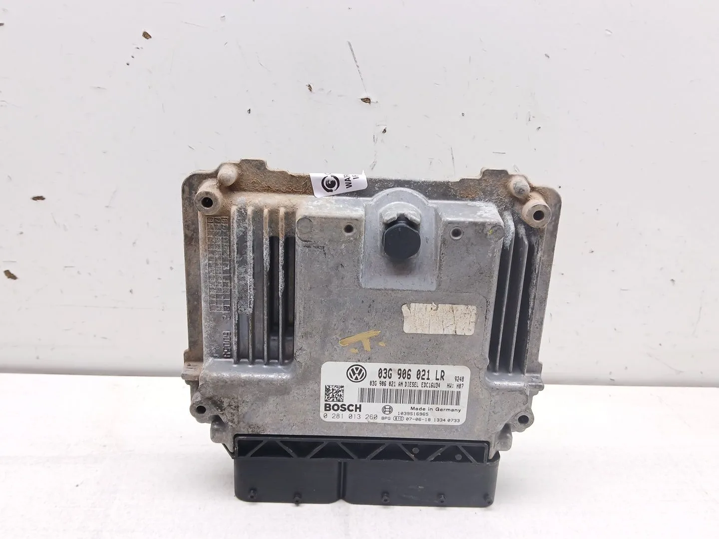 Centralita Motor Uce para Volkswagen Passat B6 (3C2)