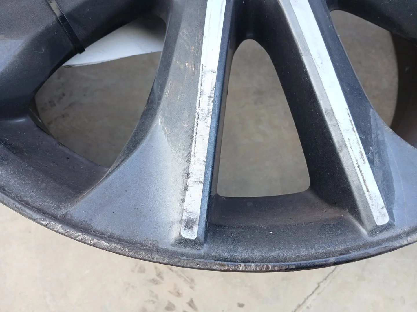Llanta Trasera Izquierda para Mazda Cx-3 (Dk)
