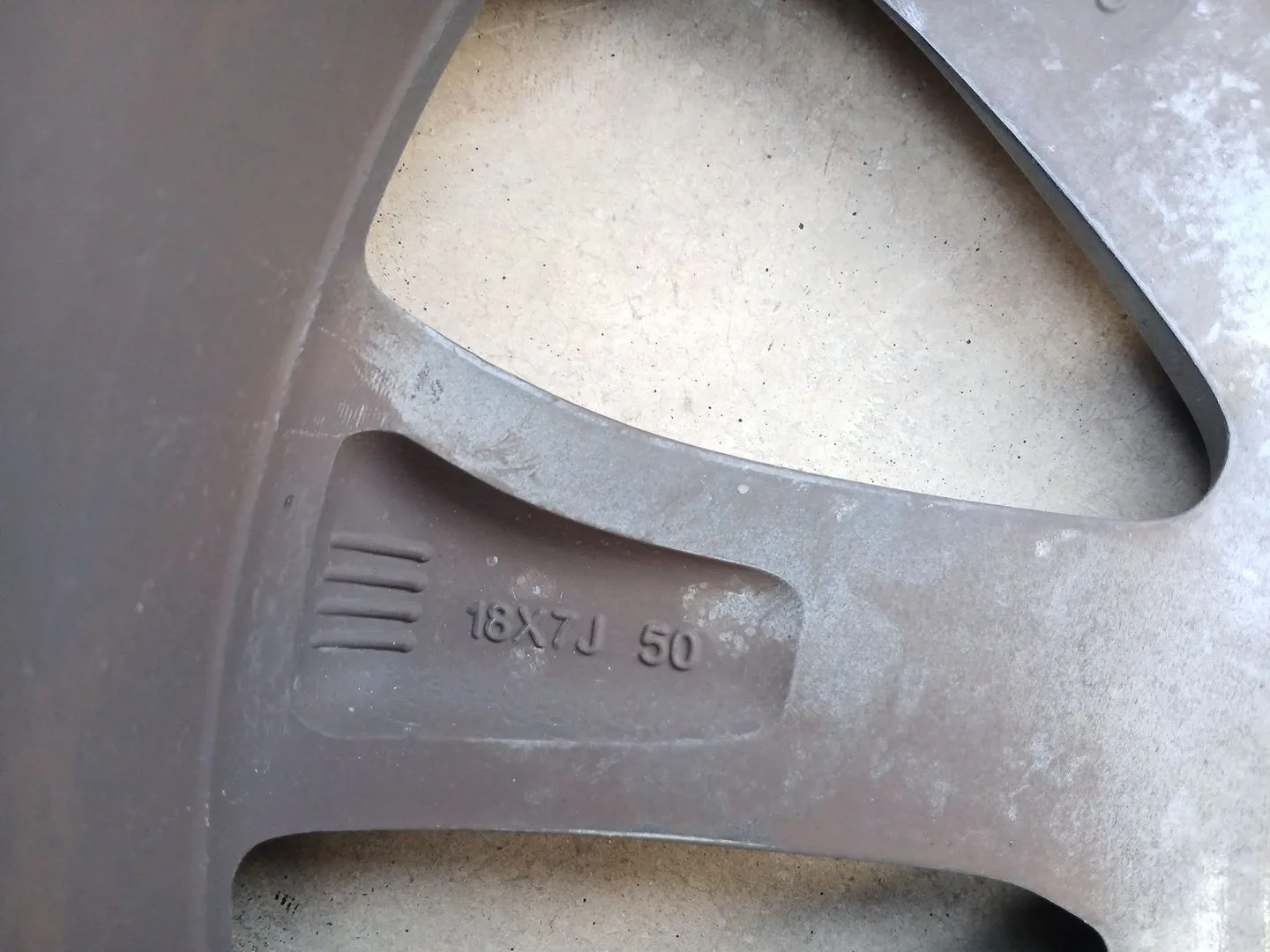 Llanta Trasera Izquierda para Mazda Cx-3 (Dk)
