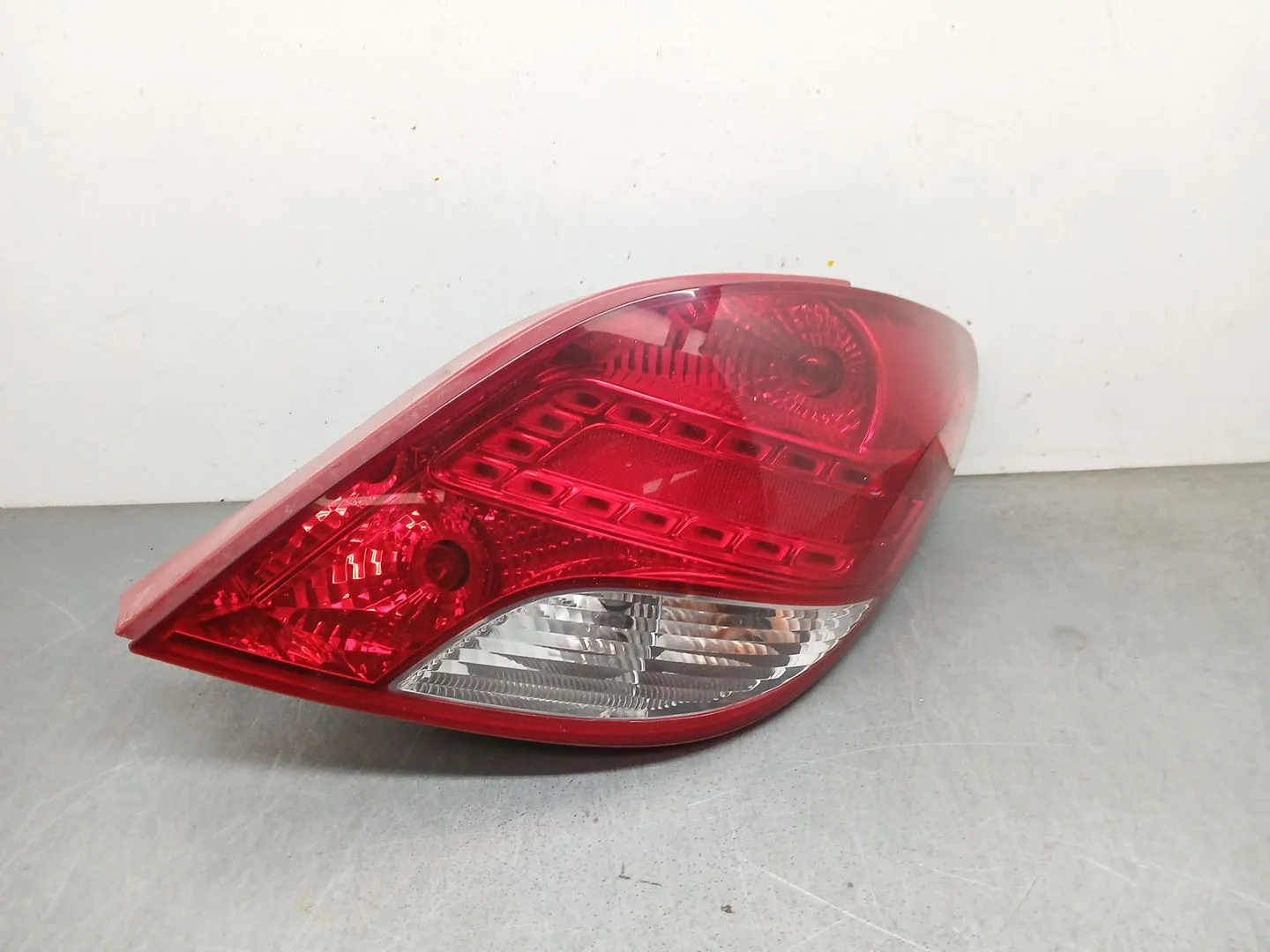 Piloto Trasero Derecho para Peugeot 207/207+ (Wa_, Wc_)