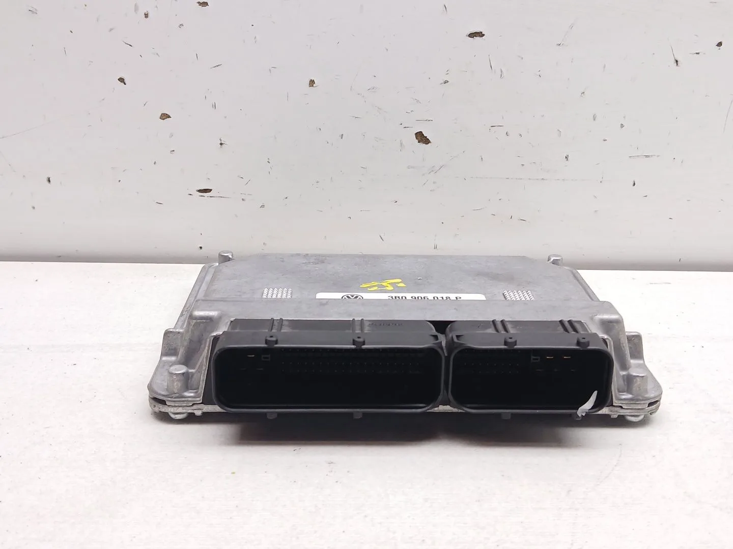 Centralita Motor Uce para Volkswagen Passat B5.5 (3B3)