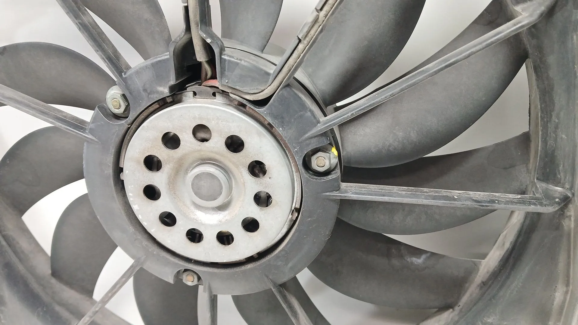 Electroventilador para Audi A3 (8P1)