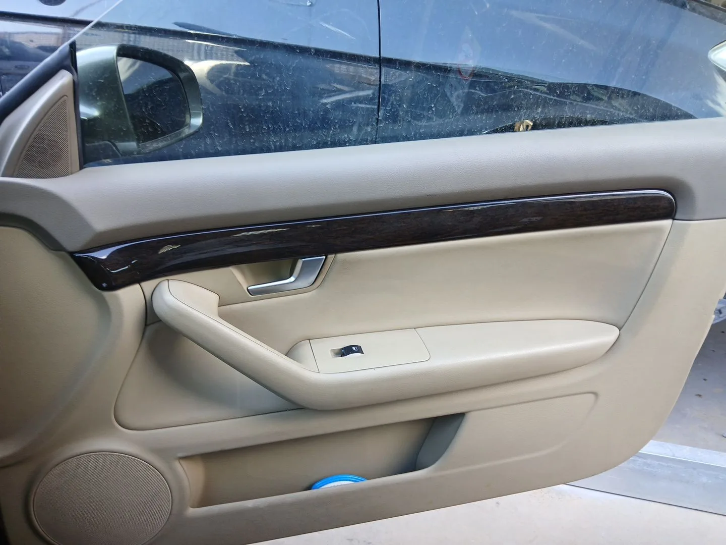 Guarnecido Puerta Delantera Derecha para Audi A4 B7 Descapotable (8He)